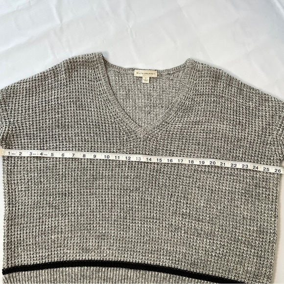 White + Warren Extended Shoulder V-Neck Sweater High & Low Cotton Grey Large - Picture 8 of 11